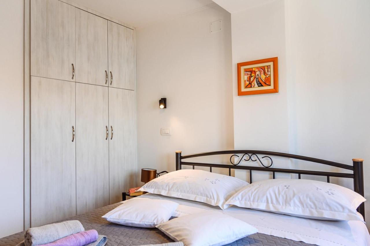 Apartment Jadranka With Sea View In Rogotin Dış mekan fotoğraf