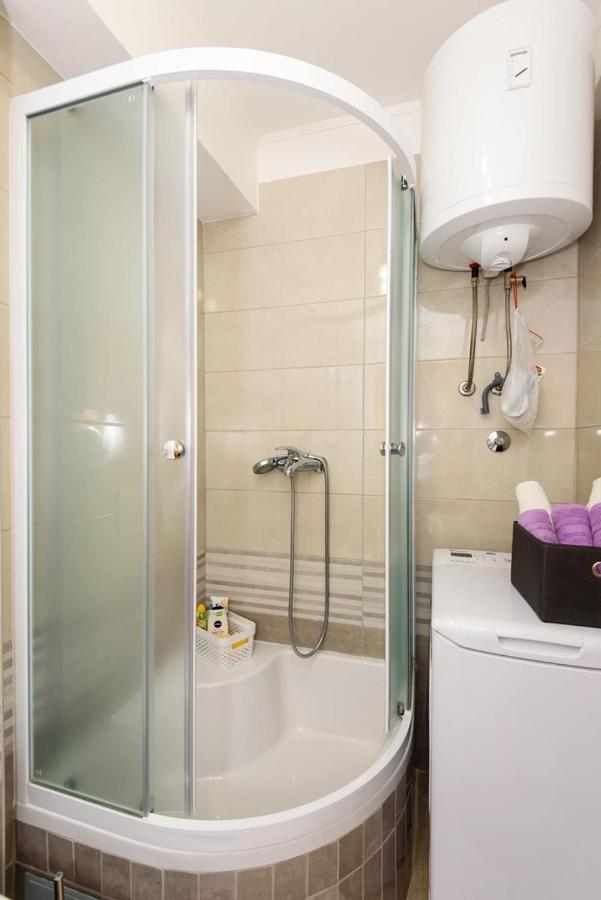 Apartment Jadranka With Sea View In Rogotin Dış mekan fotoğraf