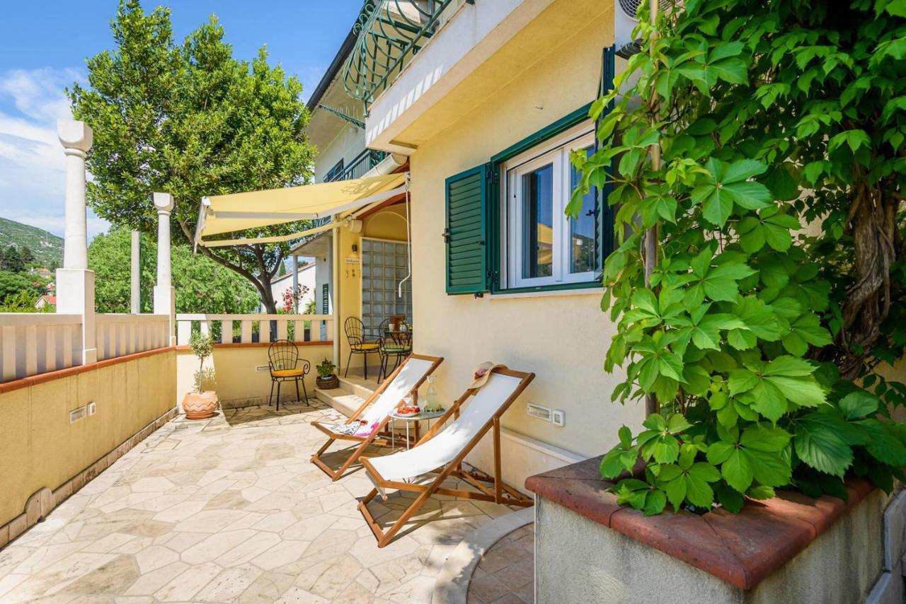 Apartment Jadranka With Sea View In Rogotin Dış mekan fotoğraf