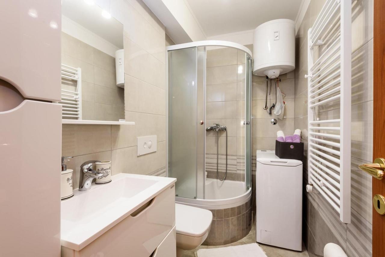 Apartment Jadranka With Sea View In Rogotin Dış mekan fotoğraf
